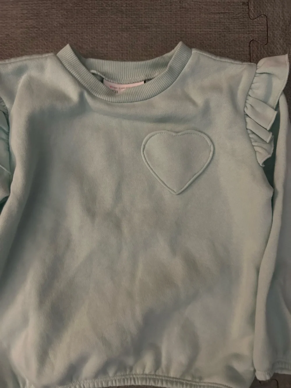 The Children's Place Mint Ruffle Heart Sweatshirt. Size 3T